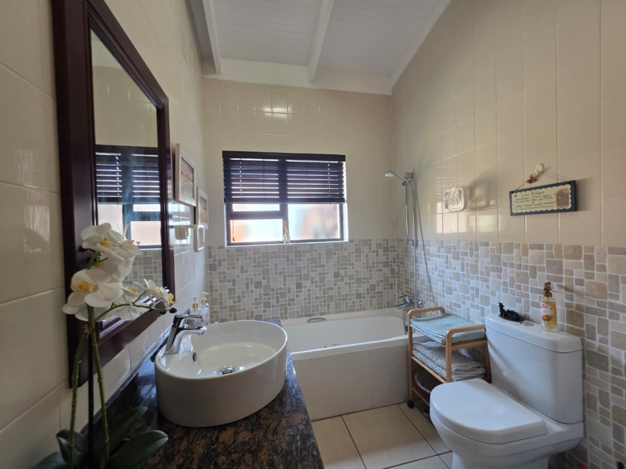 3 Bedroom Property for Sale in Riversbend Eastern Cape